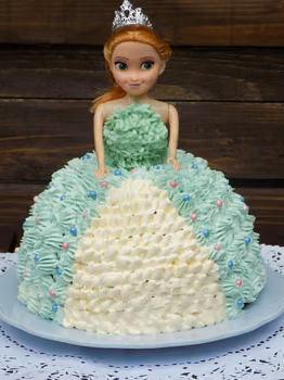 tort lalka