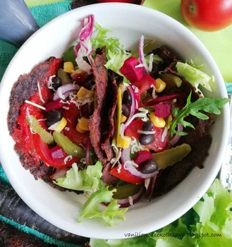 Mroczne tacos z fioletowej marchwi z warzywami i Pudliszkową salsą