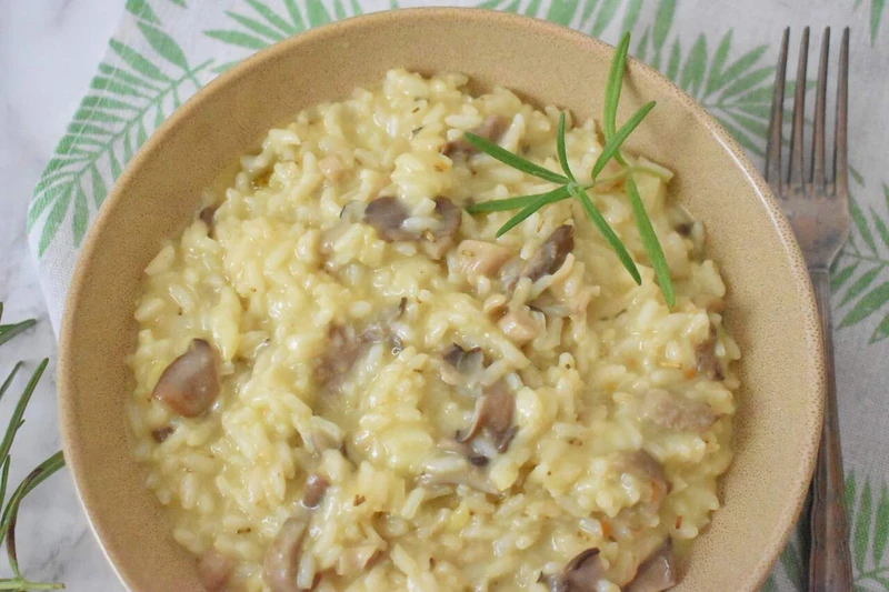 Risotto z boczniakami i rozmarynem