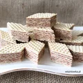 Wafelki z kremem kakaowo-kajmakowym
