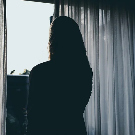 Kto dziedziczy dom po zmarłym mężu bez dzieci? Nie każdy zdaje sobie z tego sprawę