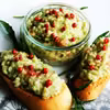 Guacamole z czerwonym pieprzem