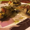 Pieczarki faszerowane z zielonym pesto i pomidorem