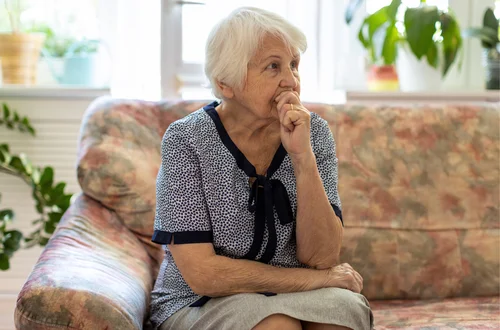 500 plus co miesiąc bez względu na wiek! Kto i jak może złożyć wniosek o świadczenie uzupełniające w 2026 roku?