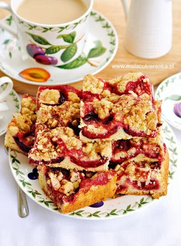 Ciasto ze śliwkami i kruszonką