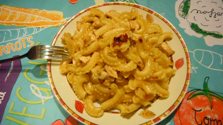 Makaron na ostro.