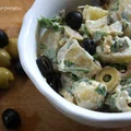 Ziemniaczana sałatka z oliwkami i kaparami