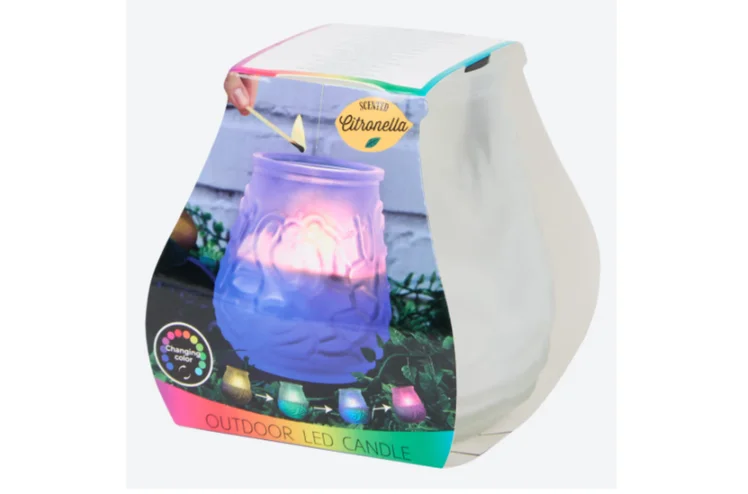 Zdjęcie Ta świeca z Action za 16 zł to hit na taras lub balkon! Komary nie mają szans, a kolorowe diody LED robią klimat magii #3