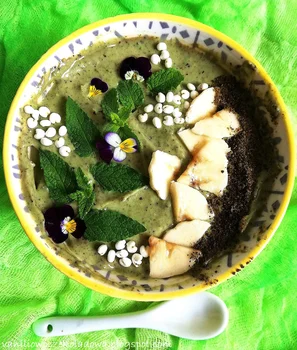 Green Smothie z szpinakiem i mąką konopną