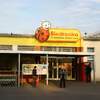 Dziwny sposób Biedronki na zwiększenie ilości osób w sklepie. Czy to dobry pomysł?