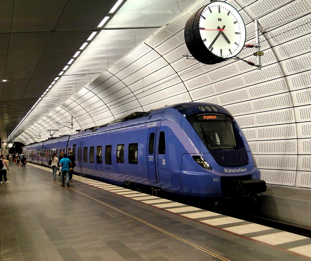 5 nowych linii metra w Warszawie! Rozbudowa tras już wkrótce.