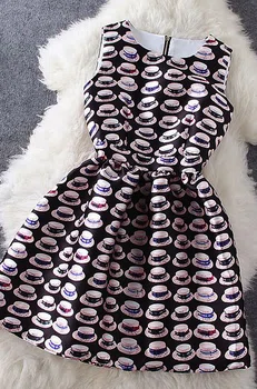 Sukienka w kapelusze