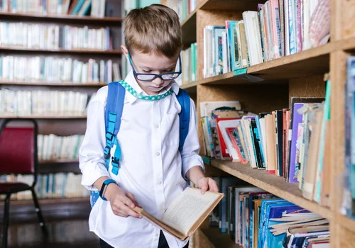 Nowa lista lektur szkolnych! Nadchodzi nowa podstawa programowa języka polskiego w szkołach