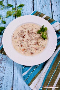 Ogórkowy chłodnik z kurczakiem