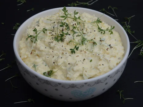 Pasta chrzanowa z rzeżuchą