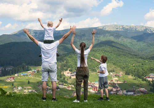 Dodatkowe 2 dni urlopu dla wszystkich rodziców!? Ministerstwo rozważa wprowadzenie nowych dni wolnych