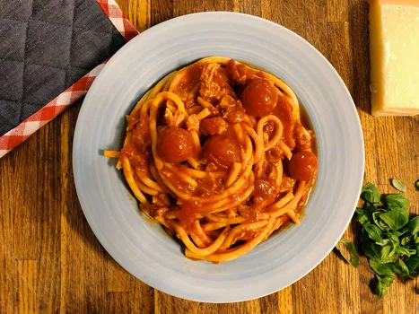 WTOREK: BUCATINI ALL’AMATRICIANA