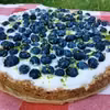 TARTA Z BORÓWKAMI NA SPODZIE Z ORZECHÓW