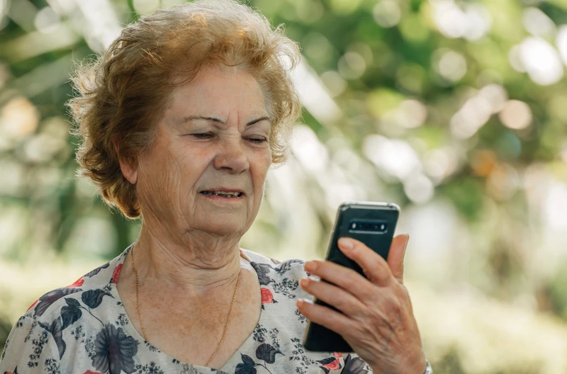 800 zł w zamian za wyższą emeryturę! ZUS wydał pilny komunikat i ostrzega seniorów
