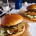 BURGER Z KURCZAKIEM
