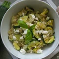 Kasza jęczmienna z cukinią i serem feta