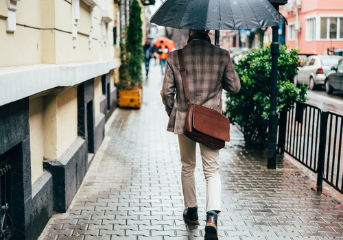 Dojeżdżasz do pracy? Można zyskać nawet 300 zł miesięcznie w ramach refundacji