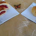 Bułeczki cynamonowe ze śliwką