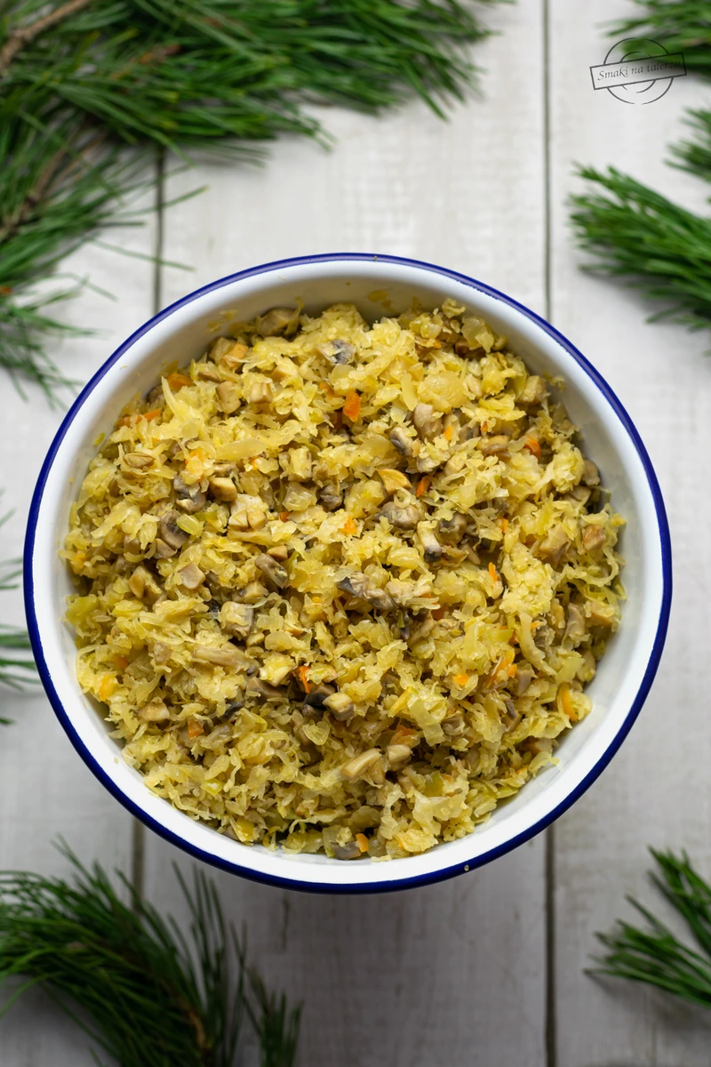 Kiszona kapusta z pieczarkami - farsz do pierogów i krokietów