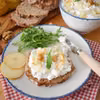 Pasta kanapkowa z gorgonzolą, ricottą, gruszką i orzechami włoskimi