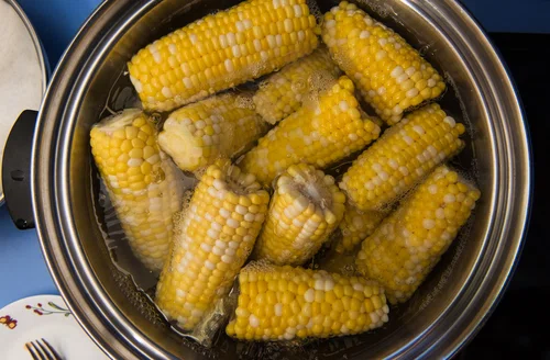 Jak PRAWIDŁOWO ugotować kukurydzę?