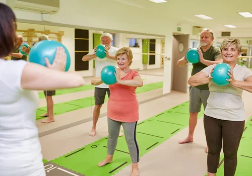 2700 zł dofinansowania na turnus rehabilitacyjny! Od marca 2026 wyższe kwoty dopłat do wyjazdów