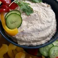Pasta jajeczna z wędliną i rzodkiewkami na kanapki