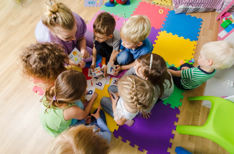 Przedszkola bez pedagogów? Rodzice i nauczyciele oburzeni!