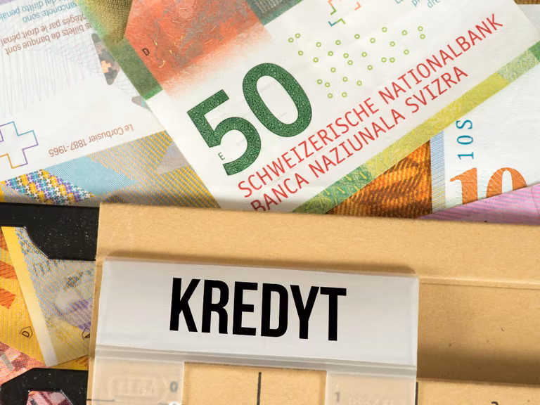 PKO BP zamienia kredyty frankowe na złotówkowe. Wystarczy złożyć wniosek online?