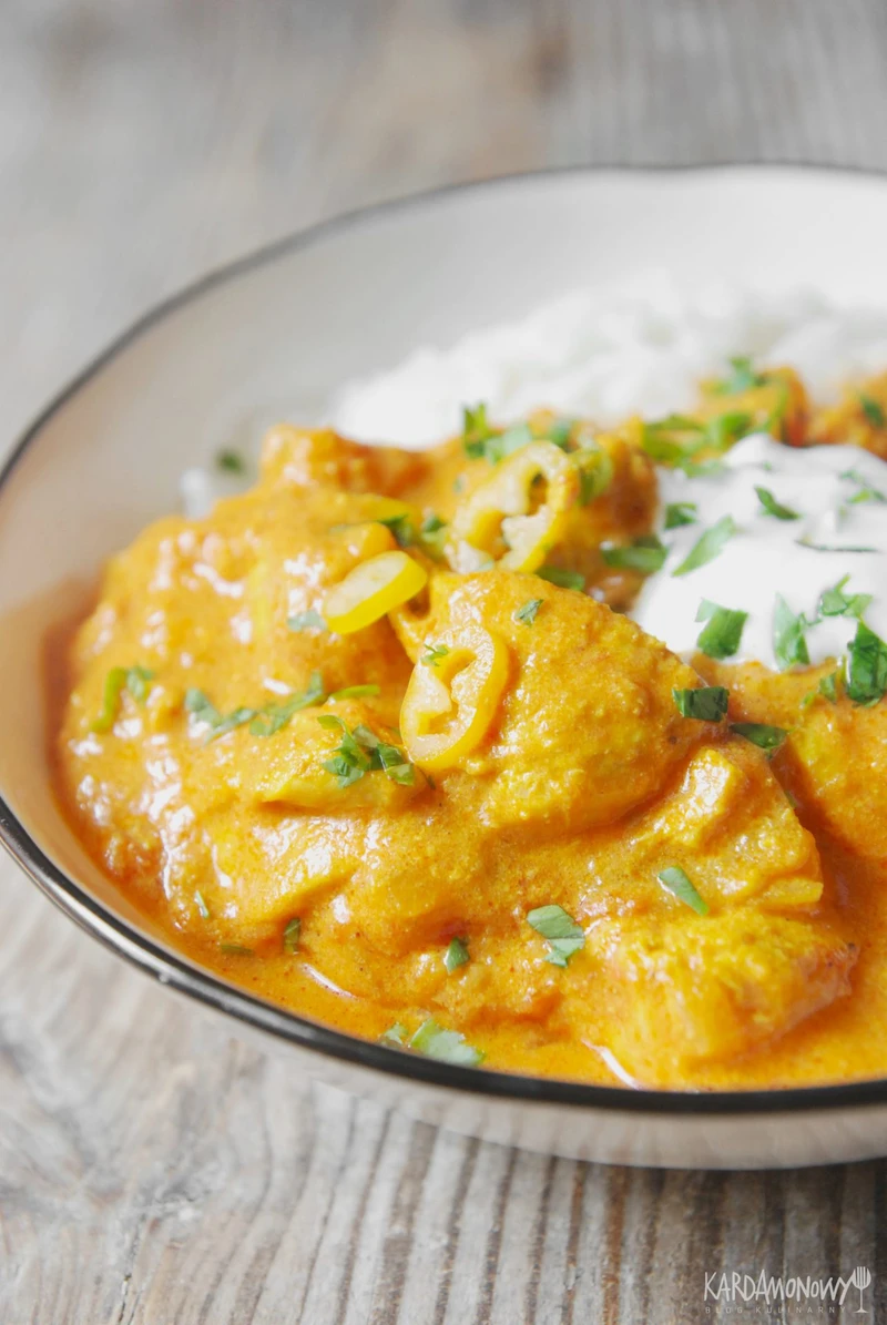 Curry z kurczakiem i ananasem