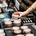 Drogerie zamienione w place zabaw!? Niewinna rozrywka może być poważnym zagrożeniem!