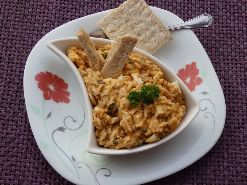 Sałatka ala paprykarz