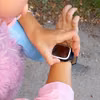 Bezpieczne dziecko, spokojna mama. Czy warto kupić zegarek GPS dla dziecka?