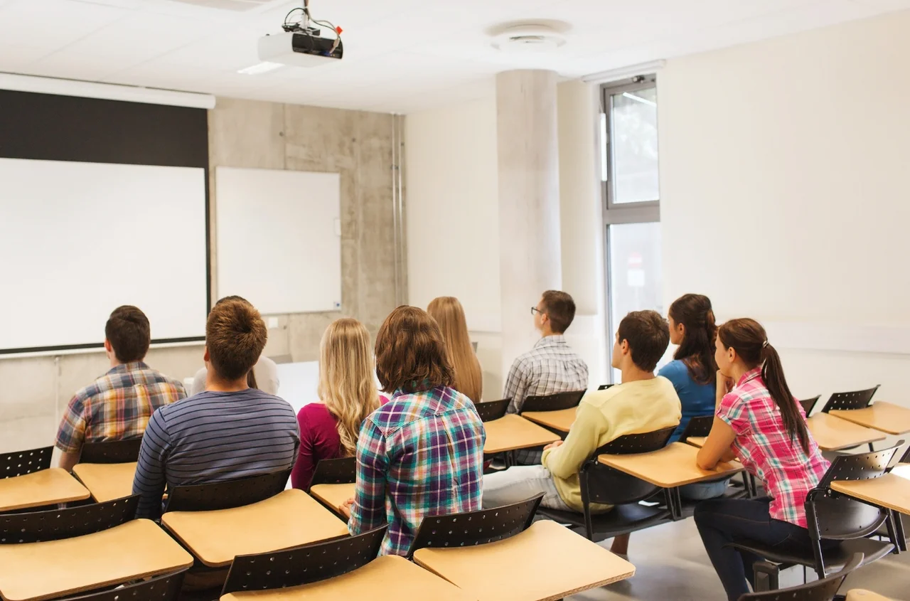 Czy to koniec bezpłatnych studiów w Polsce? Studenci musieliby płacić krocie, a rząd ma jasne stanowisko