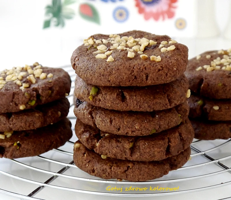 Kruche ciasteczka z żurawiną i orzechami włoskimi. American Cookies "Schoko"