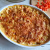 Zapiekanka makaronowa z szynką, papryką i serem.