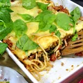 Zapiekanka spaghetti ze szpinakiem i mięsem mielonym