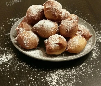 Expresowe twarogowe mini pączki