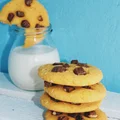 HEALTHY CHOCOLATE CHIP COOKIE