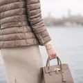 Jak stylizować elegancką kurtkę damską?