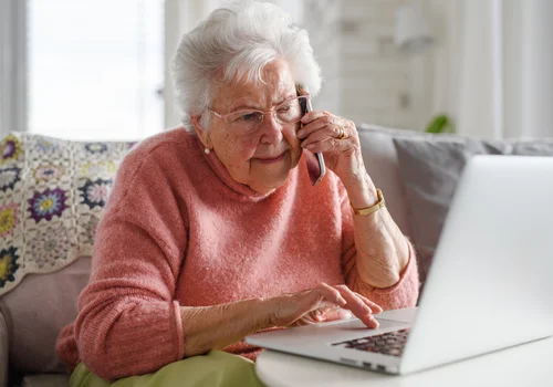 Orange ostrzega przed oszustami! Nie daj się nabrać na wiadomość „od operatora”