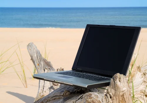 35 dni urlopu wypoczynkowego dla każdego pracownika? Ministerstwo rozważa zmiany w Kodeksie Pracy