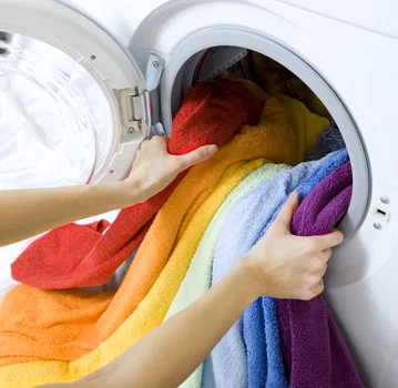 Jak poradzić sobie z kolorowym praniem?