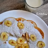 Orkiszowe placki z mascarpone z sosem bananowym