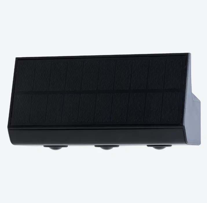 Zdjęcie Ta nowa lampa solarna z Action za 29,95 zł pięknie oświetli elewacje domu lub balkon! Zero kabli, wbudowany czujnik, a efekt zachwyca #3